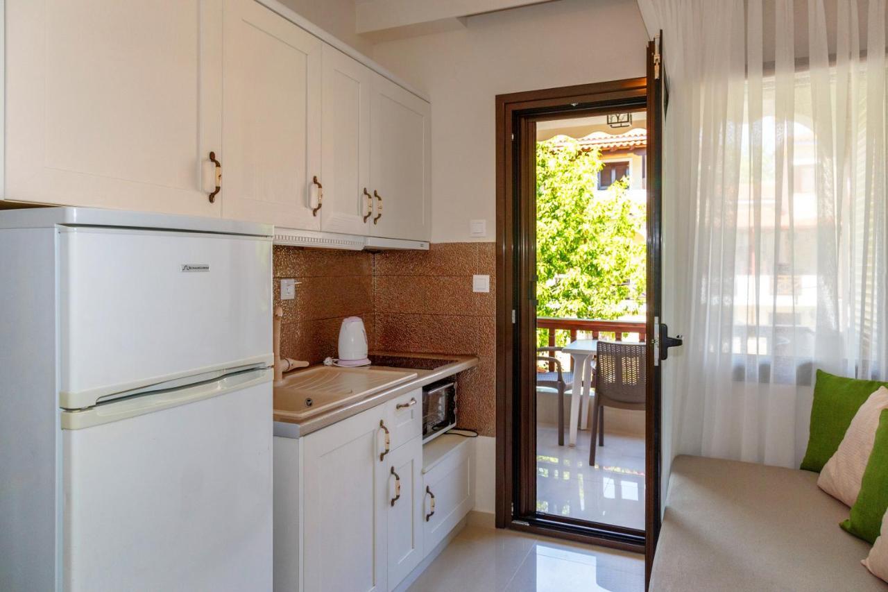 Apartments Kassandrinos-Maria Nikiti  Exterior photo